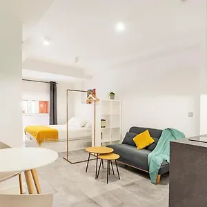 Loftinmalaga Apartahotel